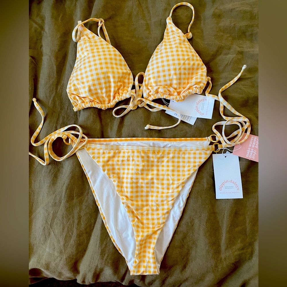 Dippin daisys sunset picnic bikini